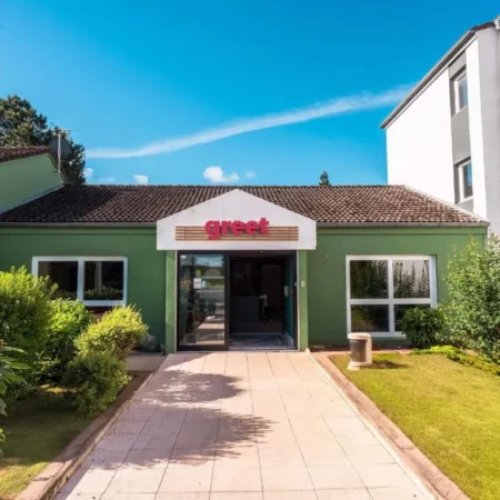 greet Hotel Montbeliard