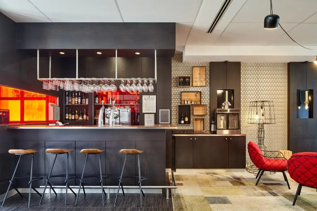B&B HOTEL Saint-Quentin-en-Yvelines Centre Gare