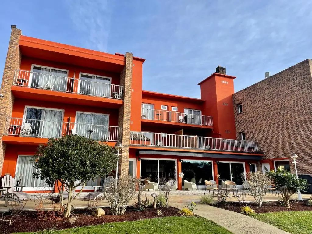 Logis Hotel- Restaurant Le Relais de Montigny