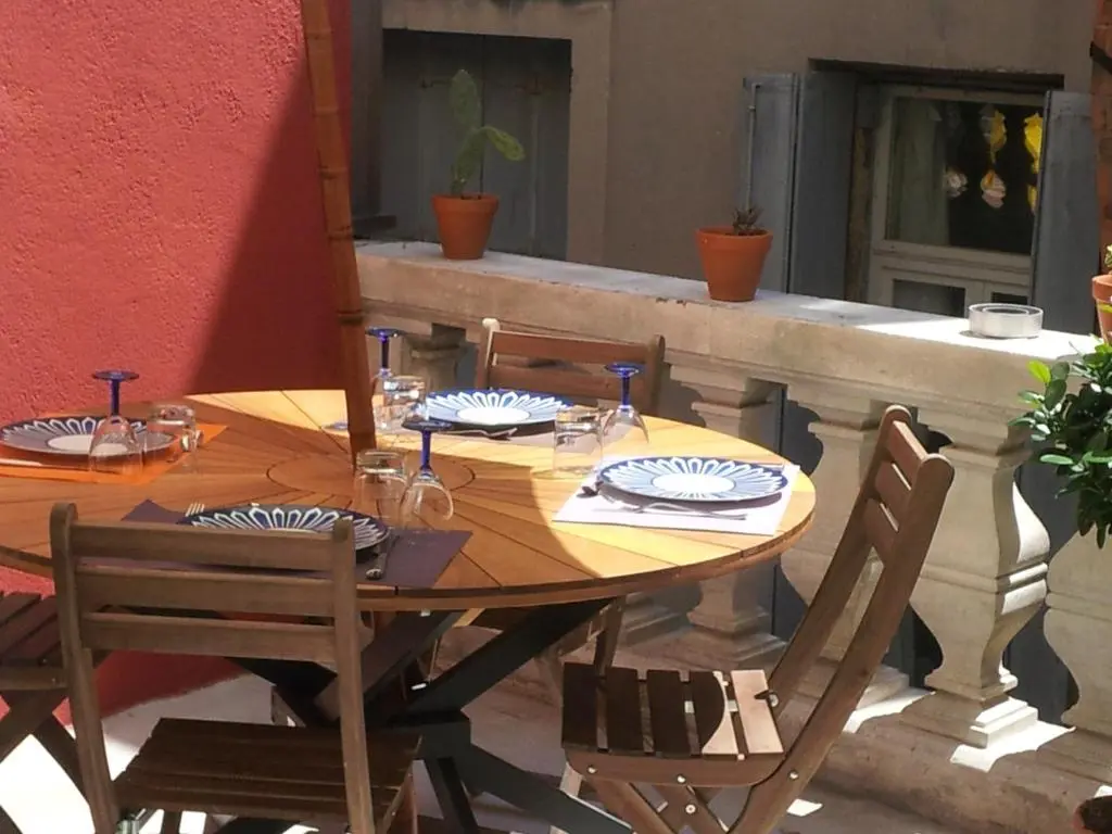 La Terrasse du Marche Aux Fleurs
