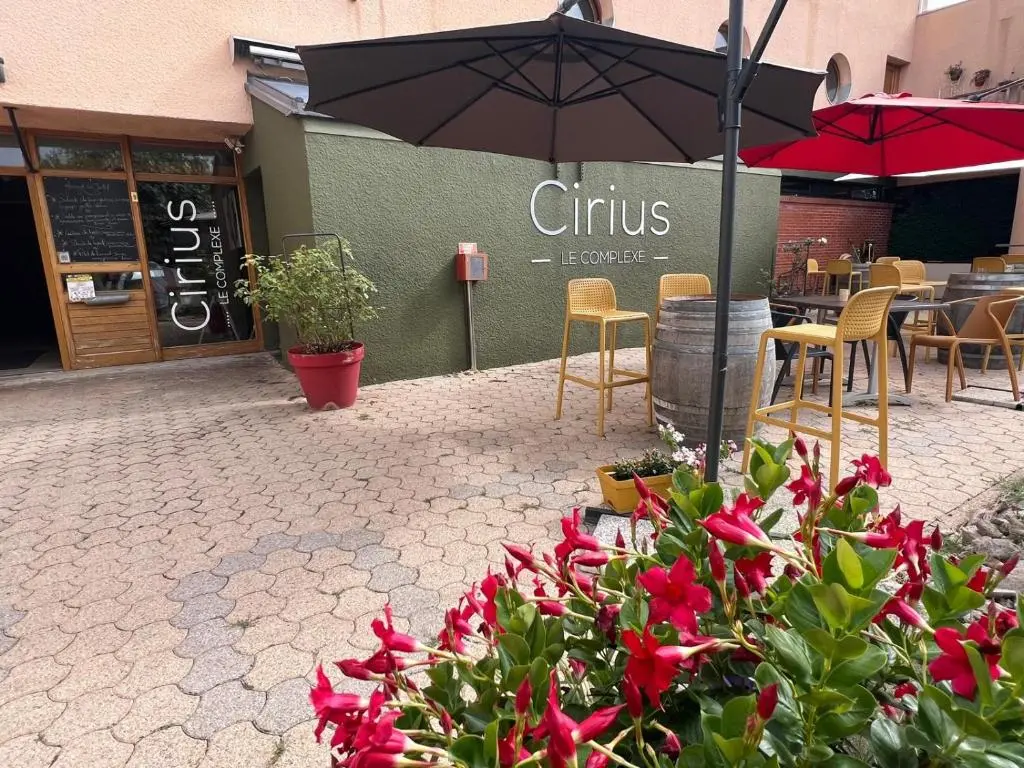 Cirius Le Complexe