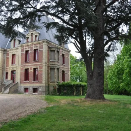 Chateau De La Croix Bizet