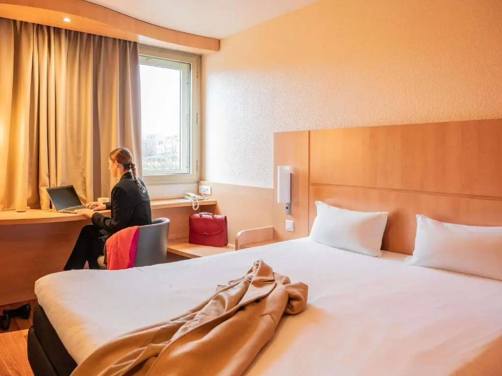 ibis Nantes Centre Gare Sud