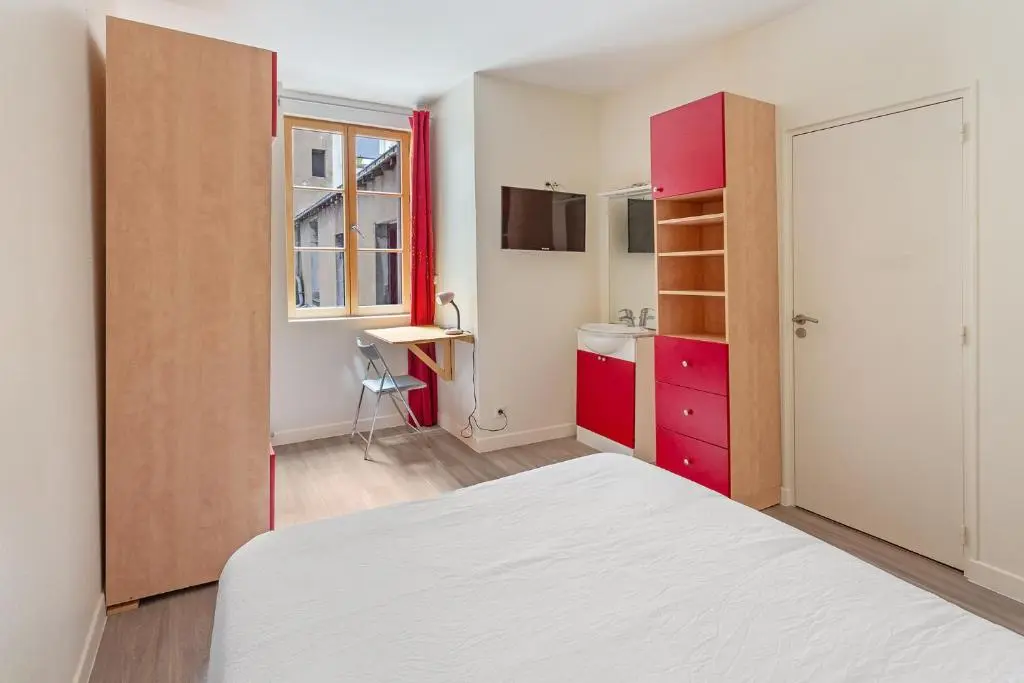 Residence Services Simeon Foucault