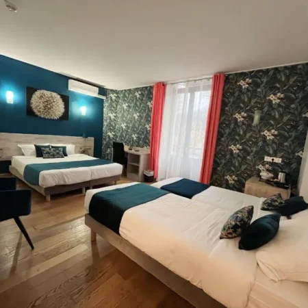 Empire Hotel