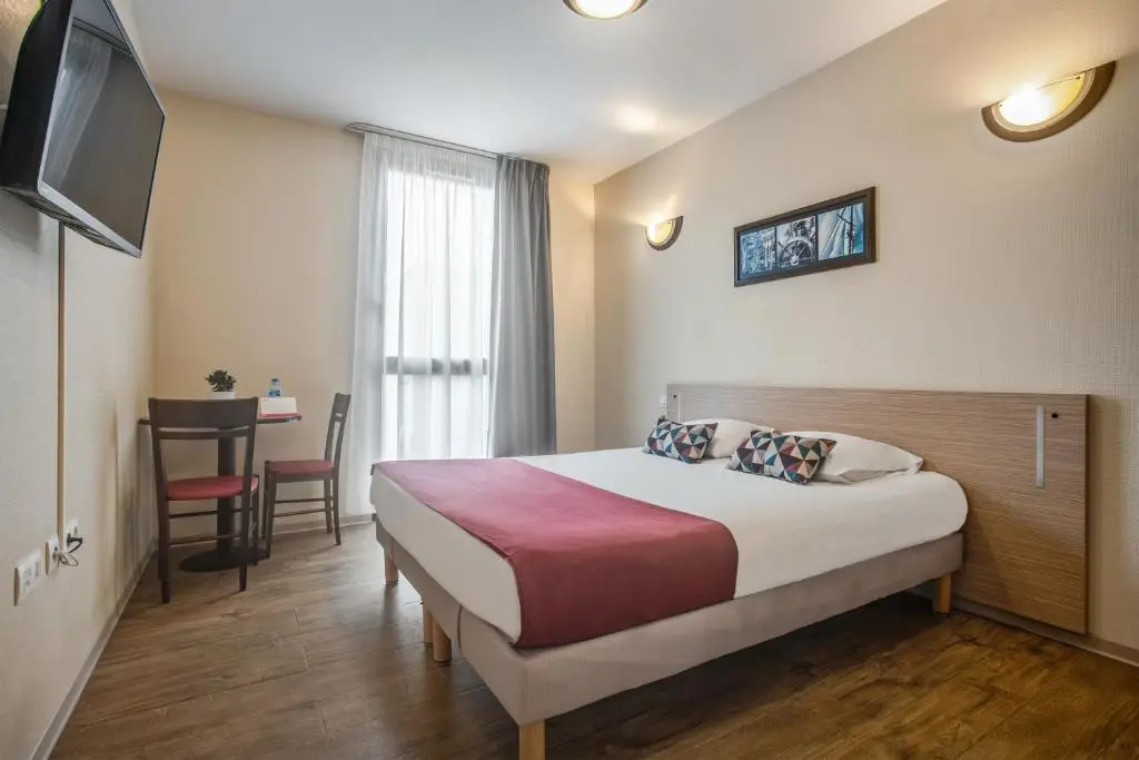 Appart’City Classic Nimes Centre – Appart Hotel