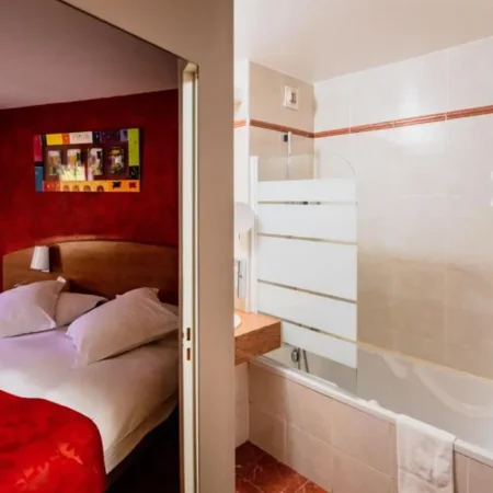 Kyriad Nimes Ouest