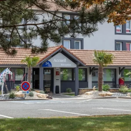 Kyriad Niort Espace Mendes France