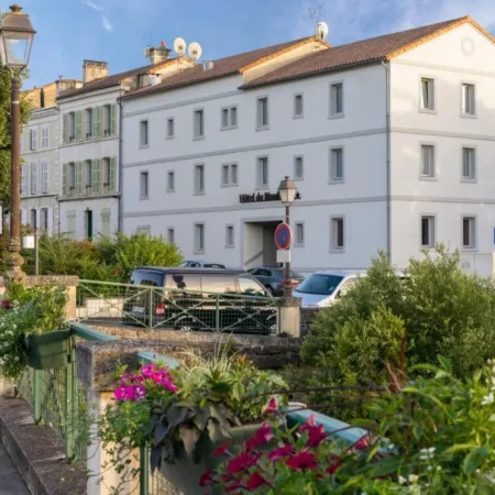 The Moulin Hotel