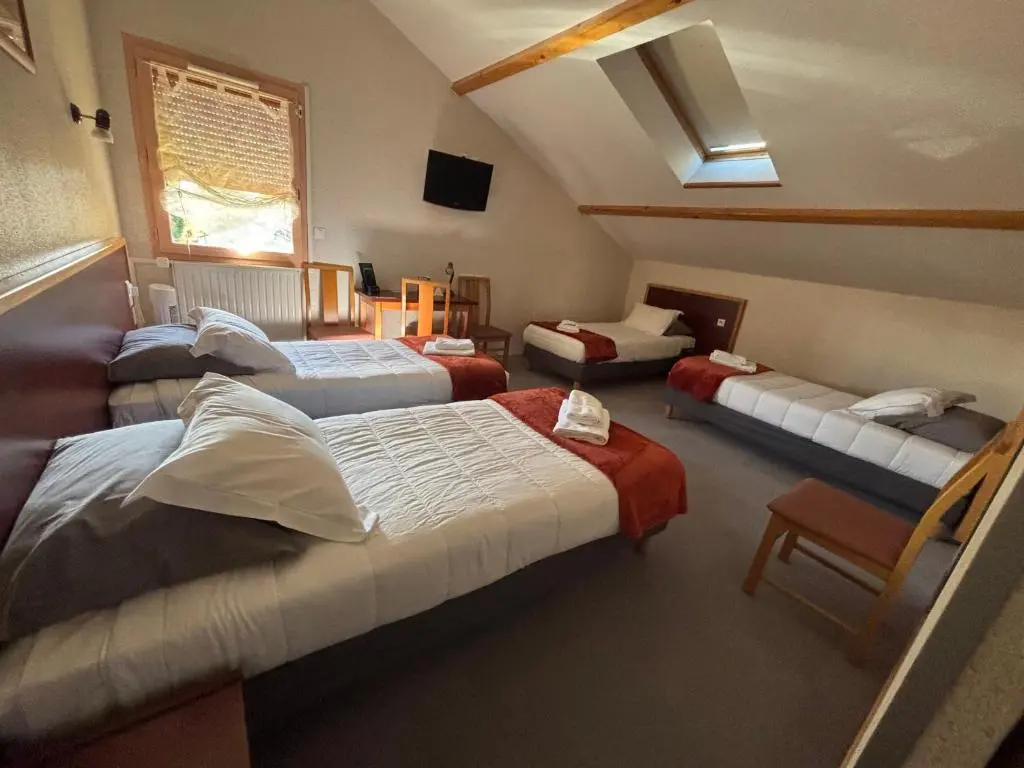 Contact Hotel-Restaurant Les Hirondelles