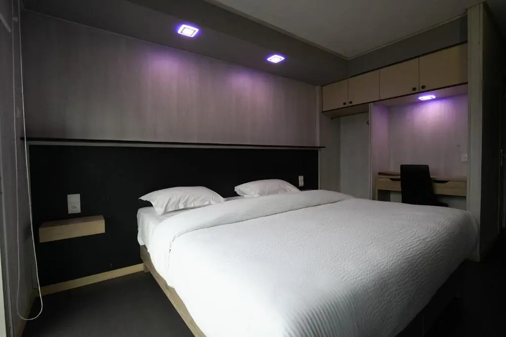 HOTEL LA ROCADE