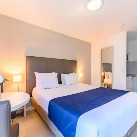 Appart Hotel – Sejours & Affaires / Residence etudiante – Les estudines Pantin Charles de Gaulle