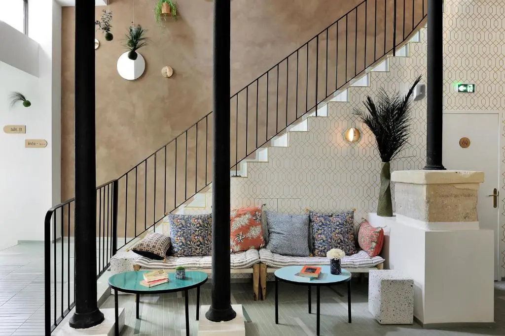 Caulaincourt Square Hostel