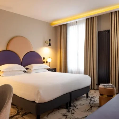 Hotel Mondial Paris