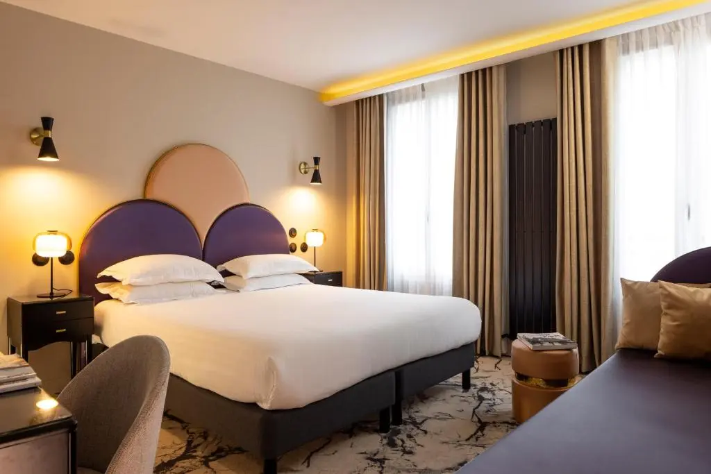 Hotel Mondial Paris
