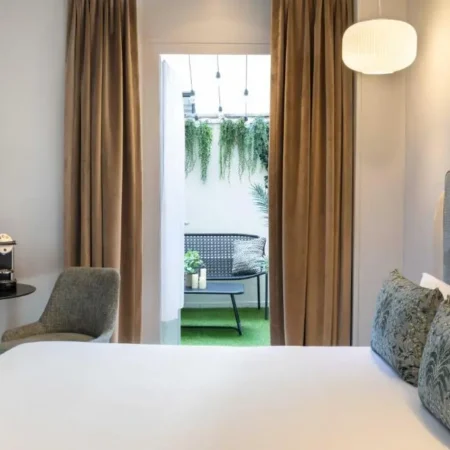 Hotel Eiffel Saint Charles