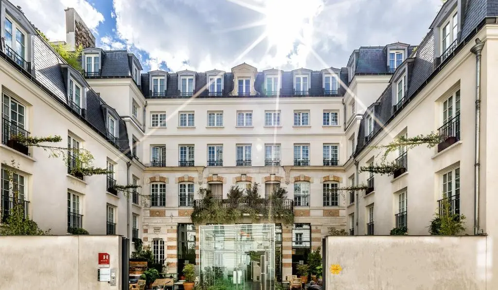 Kube Paris Hotel