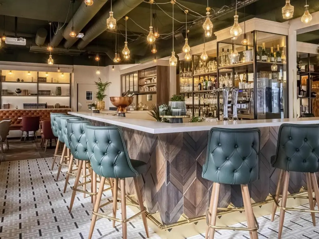 Hotel Mercure Paris Bercy Bibliotheque