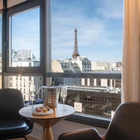 Hotel Le Parisis