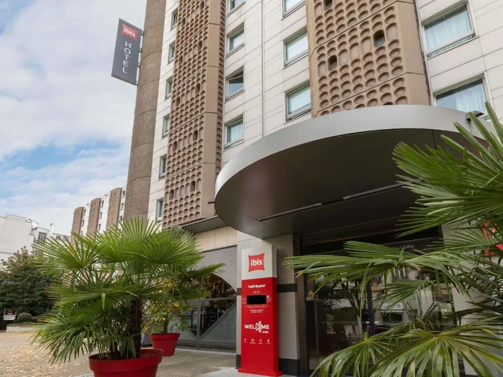Hotel ibis Paris Tour Eiffel Cambronne