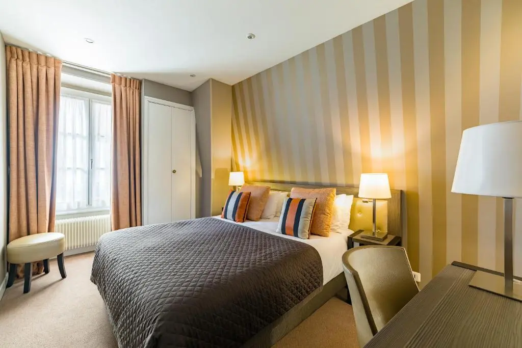 Hotel Eiffel Kennedy