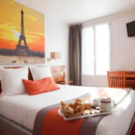 Alyss Hotel