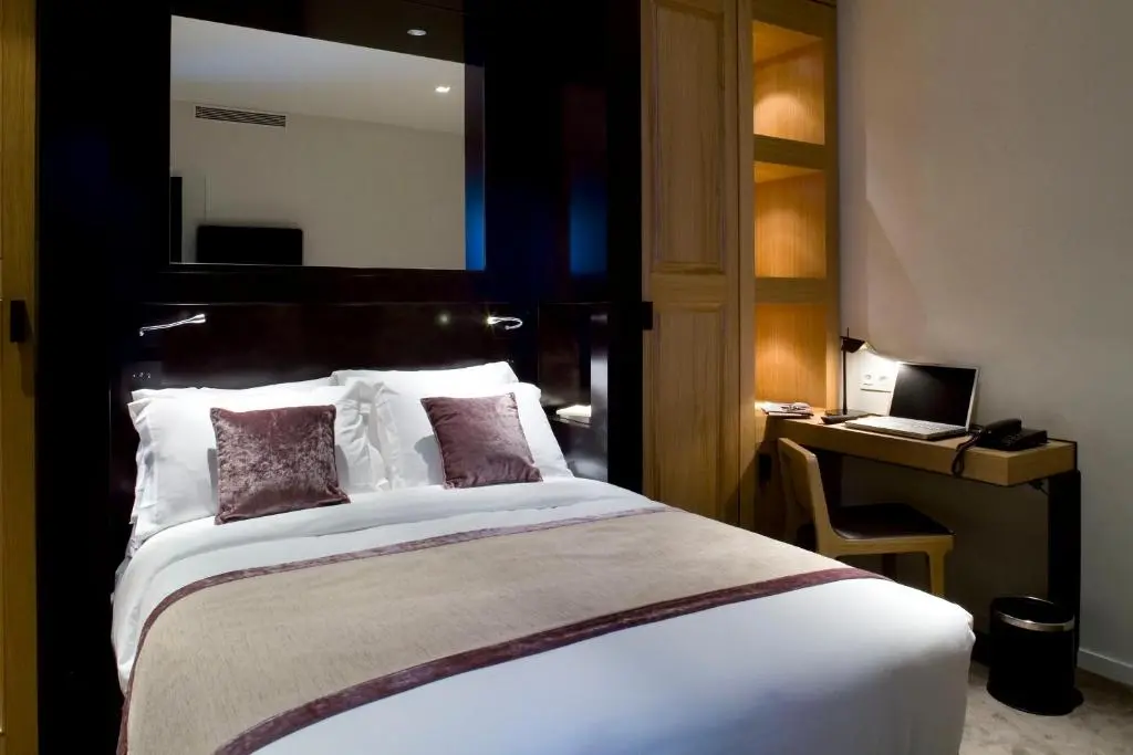 Hotel Marceau Champs Elysees-PARIS