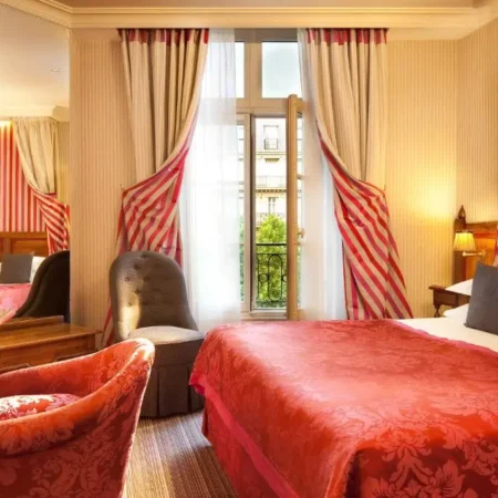 Au Manoir Saint-Germain des Pres.