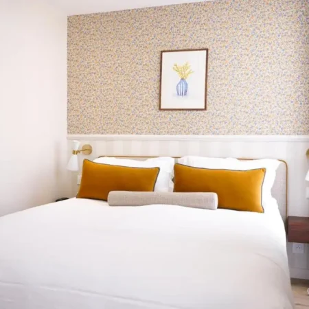 Hotel B Square