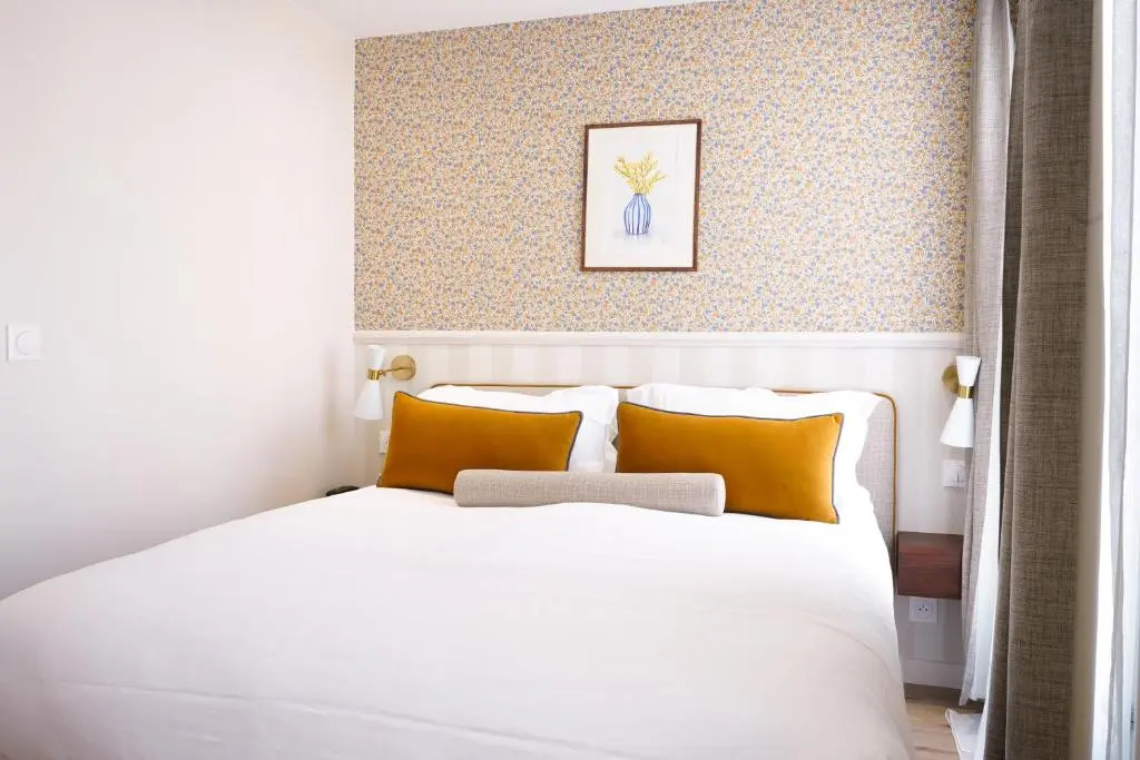 Hotel B Square