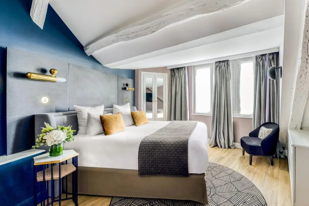 Hotel Opera Opal