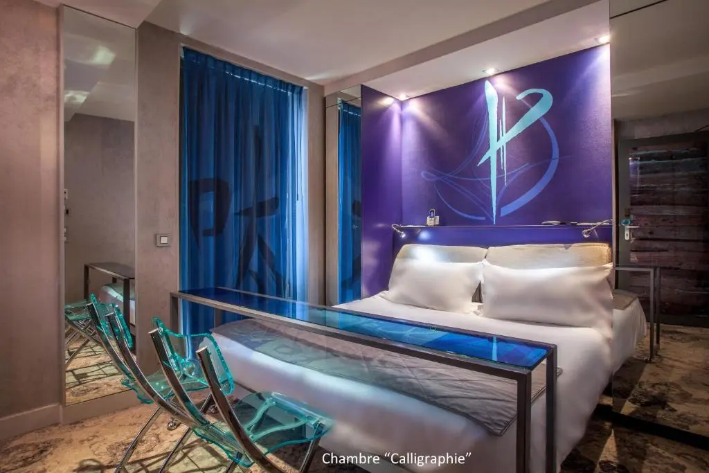 Apostrophe Hotel