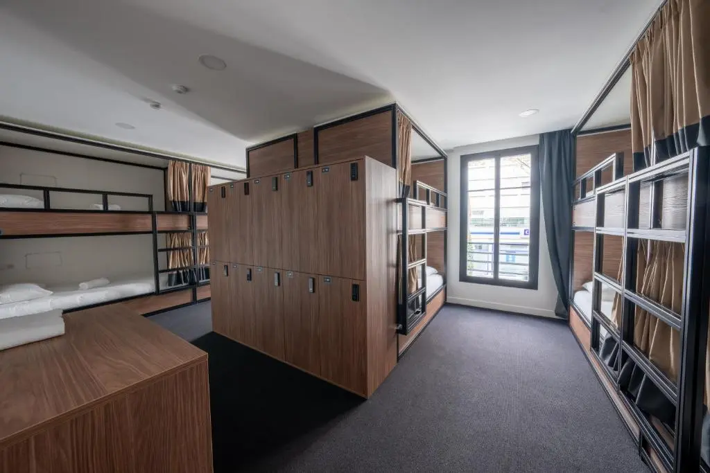 Beau M Hostel
