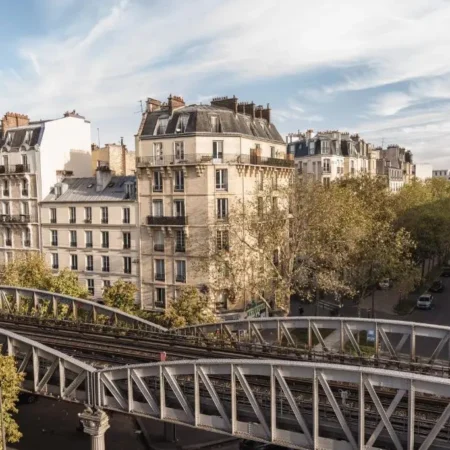 Hotel Eiffel Segur