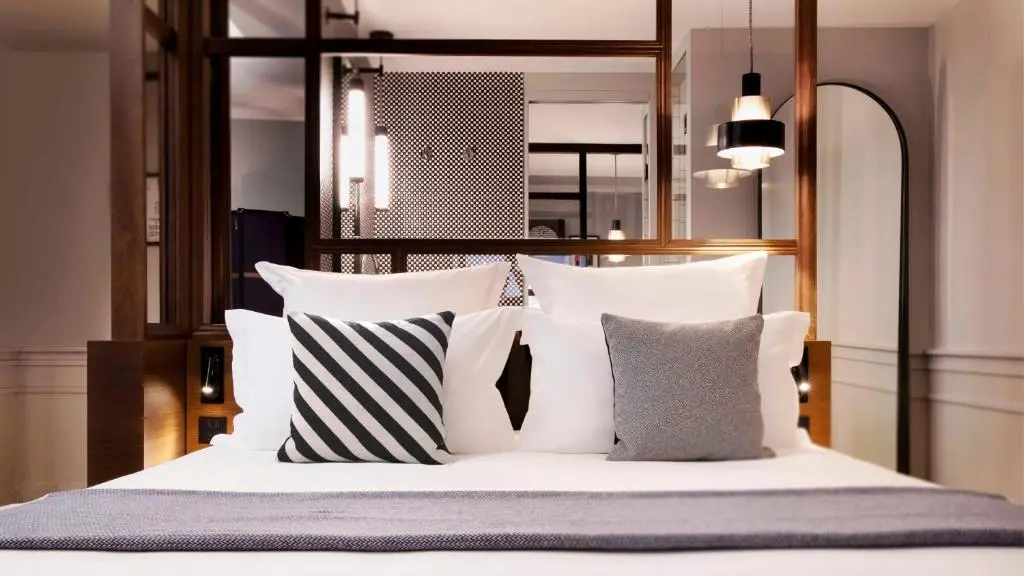 Maison ELLE Paris Etoile