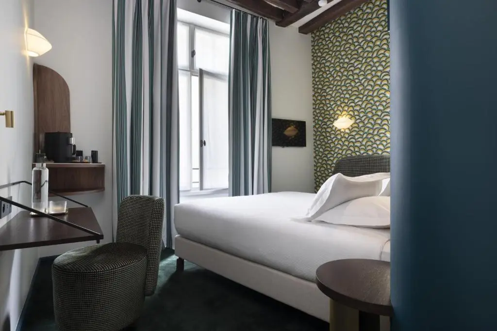 Hotel L de Lutece – Notre Dame