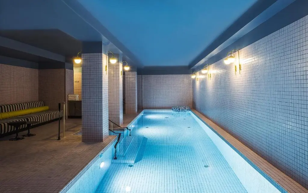 Hotel du Rond Point des Champs Elysees Paris 8eme – Esprit de France