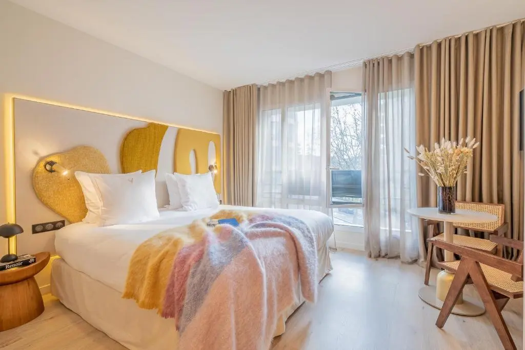 Yuna Porte Maillot – 4 Star Apartment Hotel Residence in Paris 17