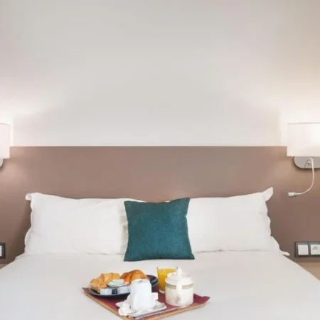 Hotel Courcelles Mederic
