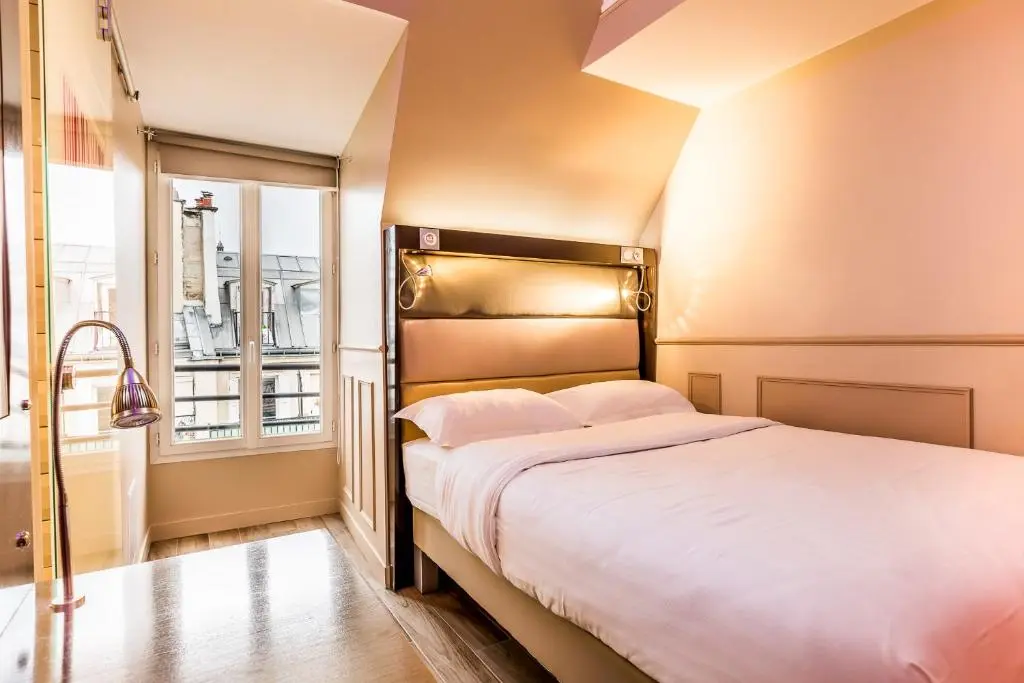 Hotel District Republique