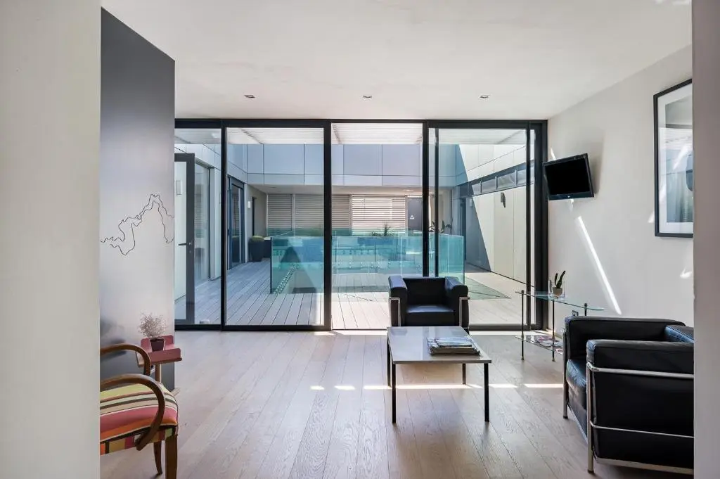 Loge de mer, Lodge Urbain-Perpignan