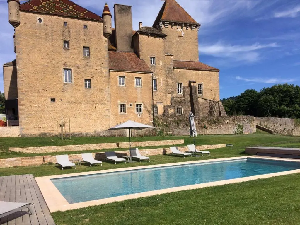 Chateau de Pierreclos