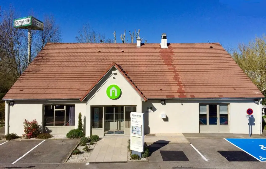 Hotel Restaurant CAMPANILE PLAISIR – Saint Quentin en Yvelines