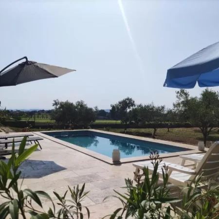 Grande Maison avec Piscine