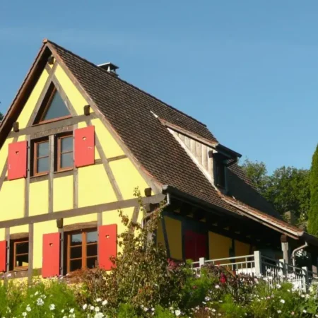 La Pomme De Pin