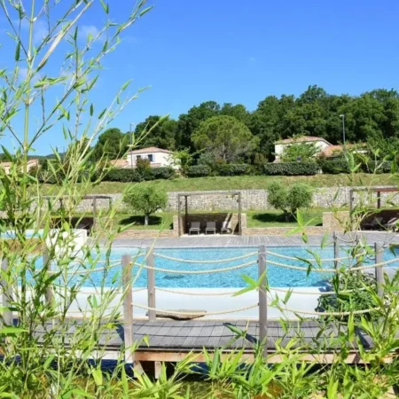 Le Jas Du Pebrier