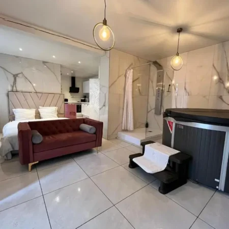 LOCATION A ROUEN