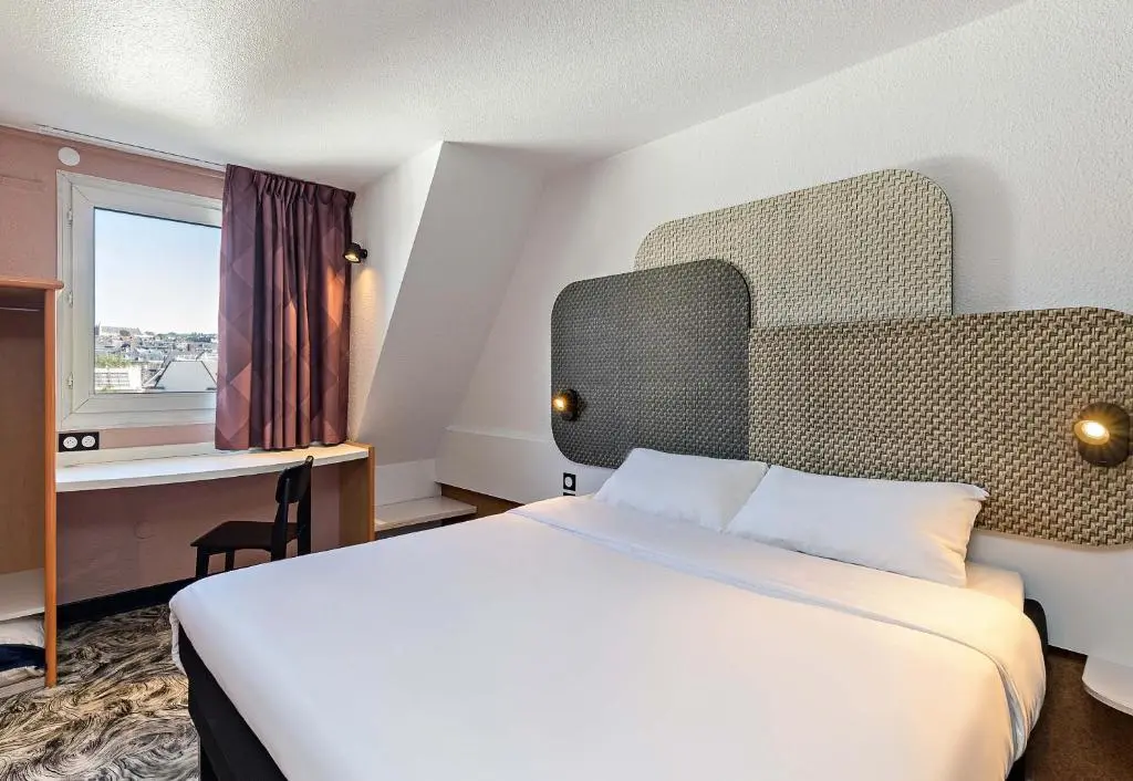 RESTAURANT B&B HOTEL Rouen Centre Rive Droite