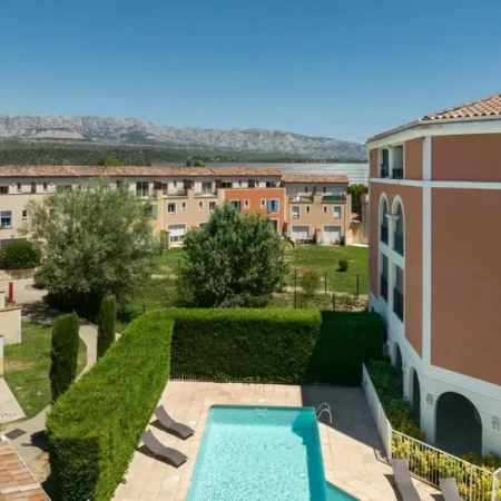 Appart&rsquo;Hotel Garden & City Rousset