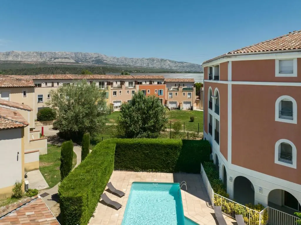 Appart’Hotel Garden & City Rousset